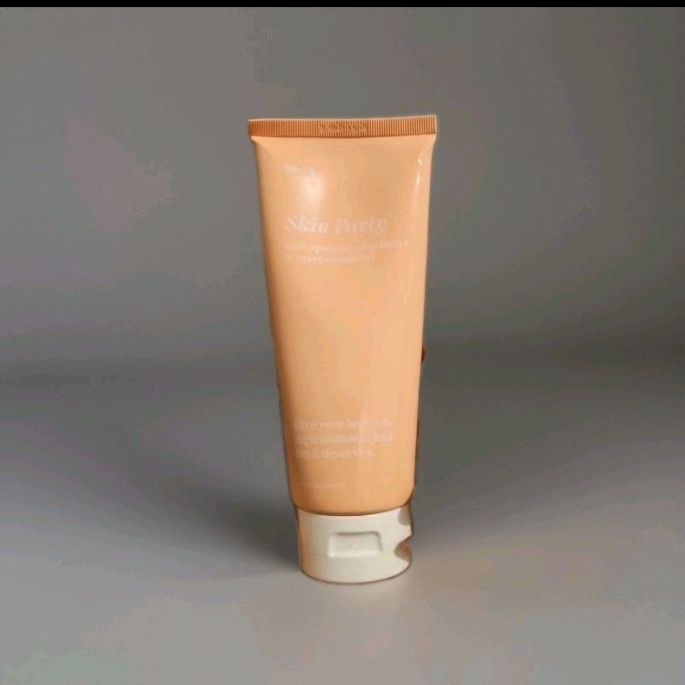 Go-To Skin Party Natural Body Lotion Moisturizer (6.76 fl oz | 200 ml)